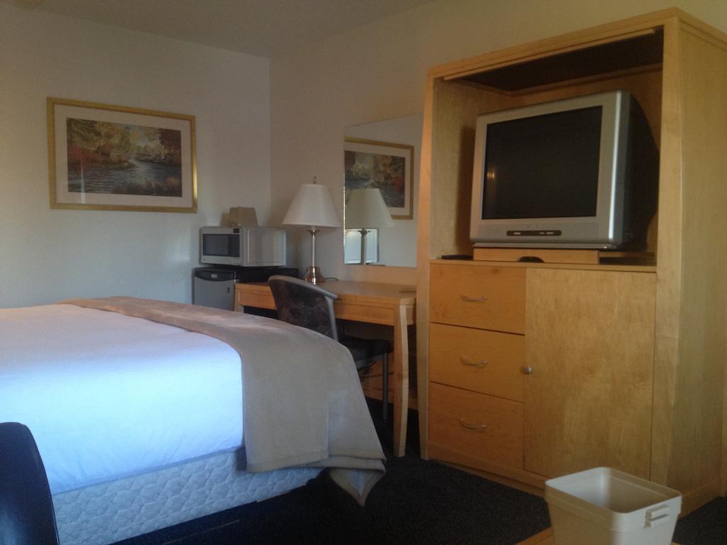 Eastglen Inn Edmonton Eksteriør bilde